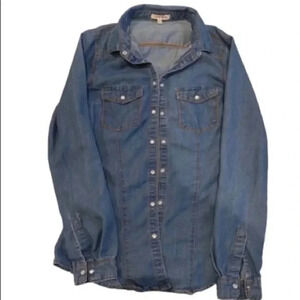 💥 Live4truth blue denim button down shirt XS